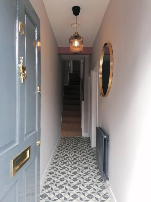 Stunning 3 Bedroom Townhouse In The Heart Of City Белфаст Екстер'єр фото
